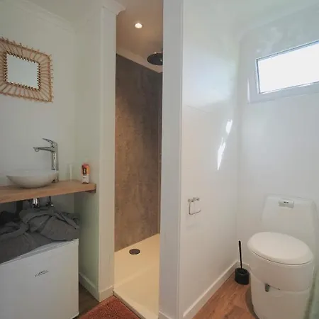 Bulles Odette & Ginette Et Tiny House Suzette 