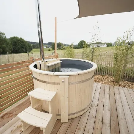 Bulles Odette & Ginette Et Tiny House Suzette 