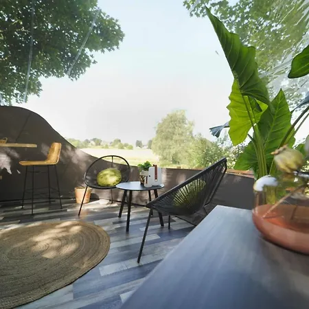 Bulles Odette & Ginette Et Tiny House Suzette 