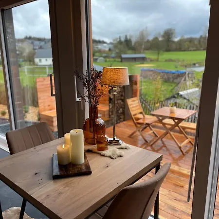 Bulles Odette & Ginette Et Tiny House Suzette 