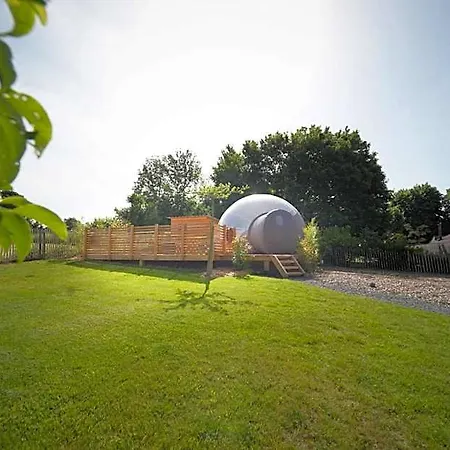 Bulles Odette & Ginette Et Tiny House Suzette 