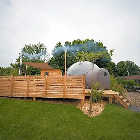 Bulles Odette & Ginette Et Tiny House Suzette 