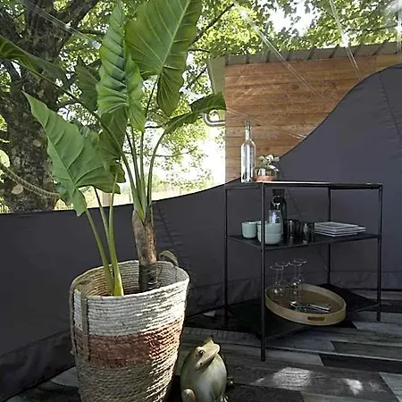 Bulles Odette & Ginette Et Tiny House Suzette 