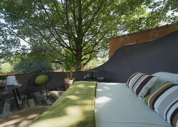 Bulles Odette & Ginette Et Tiny House Suzette 