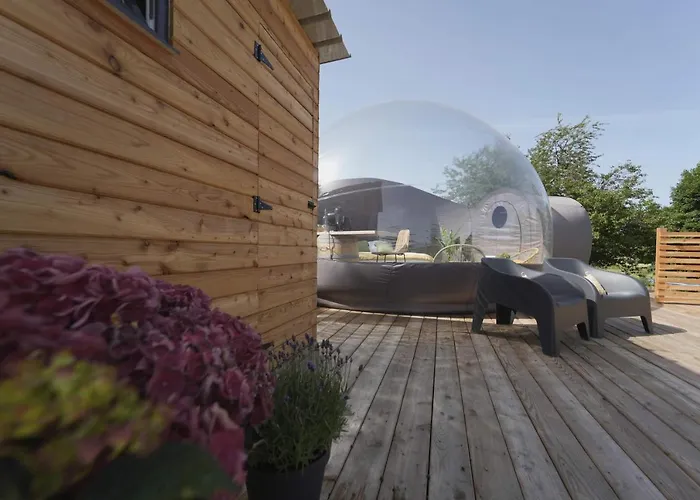 Bulles Odette & Ginette Et Tiny House Suzette 