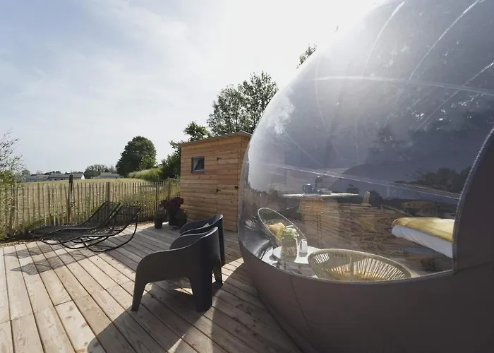 Bulles Odette & Ginette Et Tiny House Suzette 