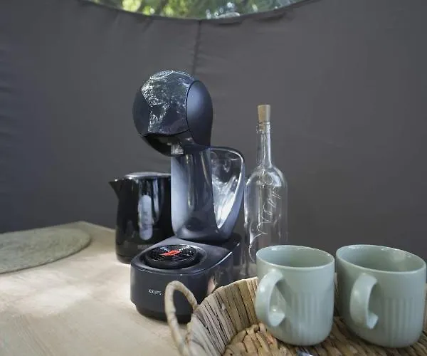 Bulles Odette & Ginette Et Tiny House Suzette 