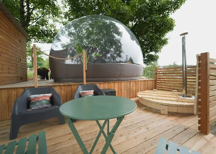 Bulles Odette & Ginette Et Tiny House Suzette 