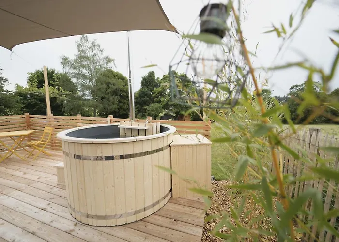 Bulles Odette & Ginette Et Tiny House Suzette 