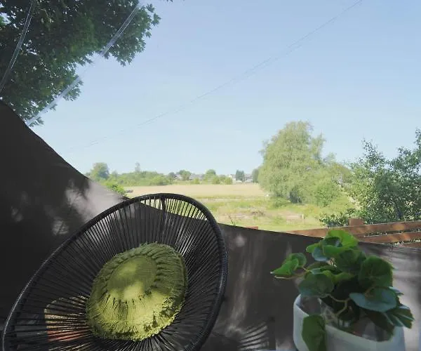 Bulles Odette & Ginette Et Tiny House Suzette 