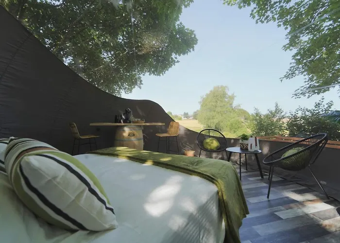 Bulles Odette & Ginette Et Tiny House Suzette 